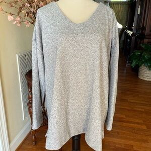J Jill Wearever V-neck tunic top
